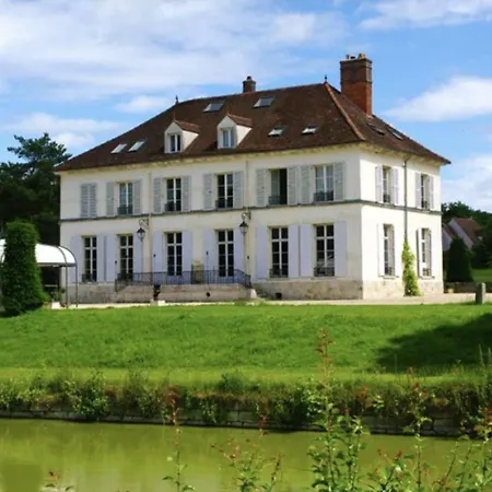 Cosy & A A Deux Pas De La Gare Et Proche Toutes Commodites * Pommeuse